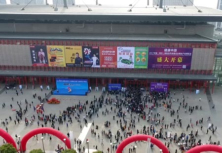 尚博電動車展航拍(pāi)  尚博電動車展航拍(pāi)